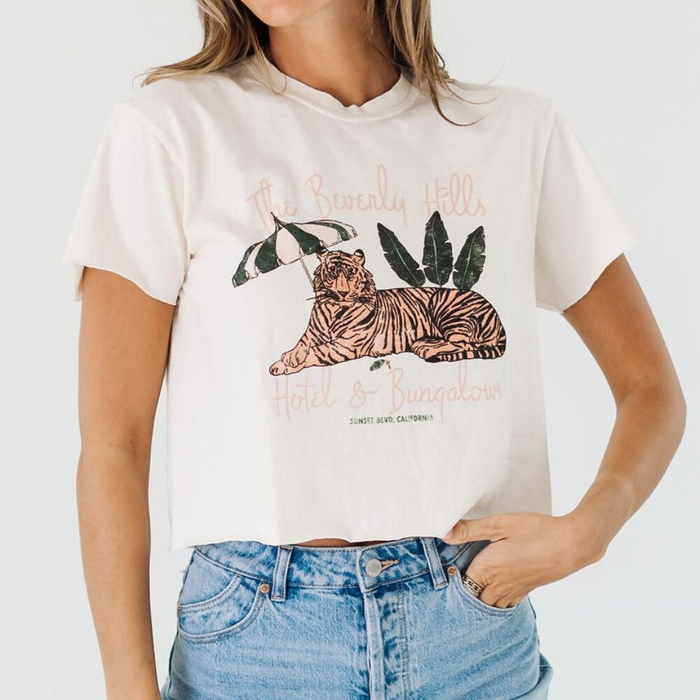 Beverly Hills Tiger Graphic Crop Tee Vintage California Graphic T Shirt NWT - Picture 3 of 5